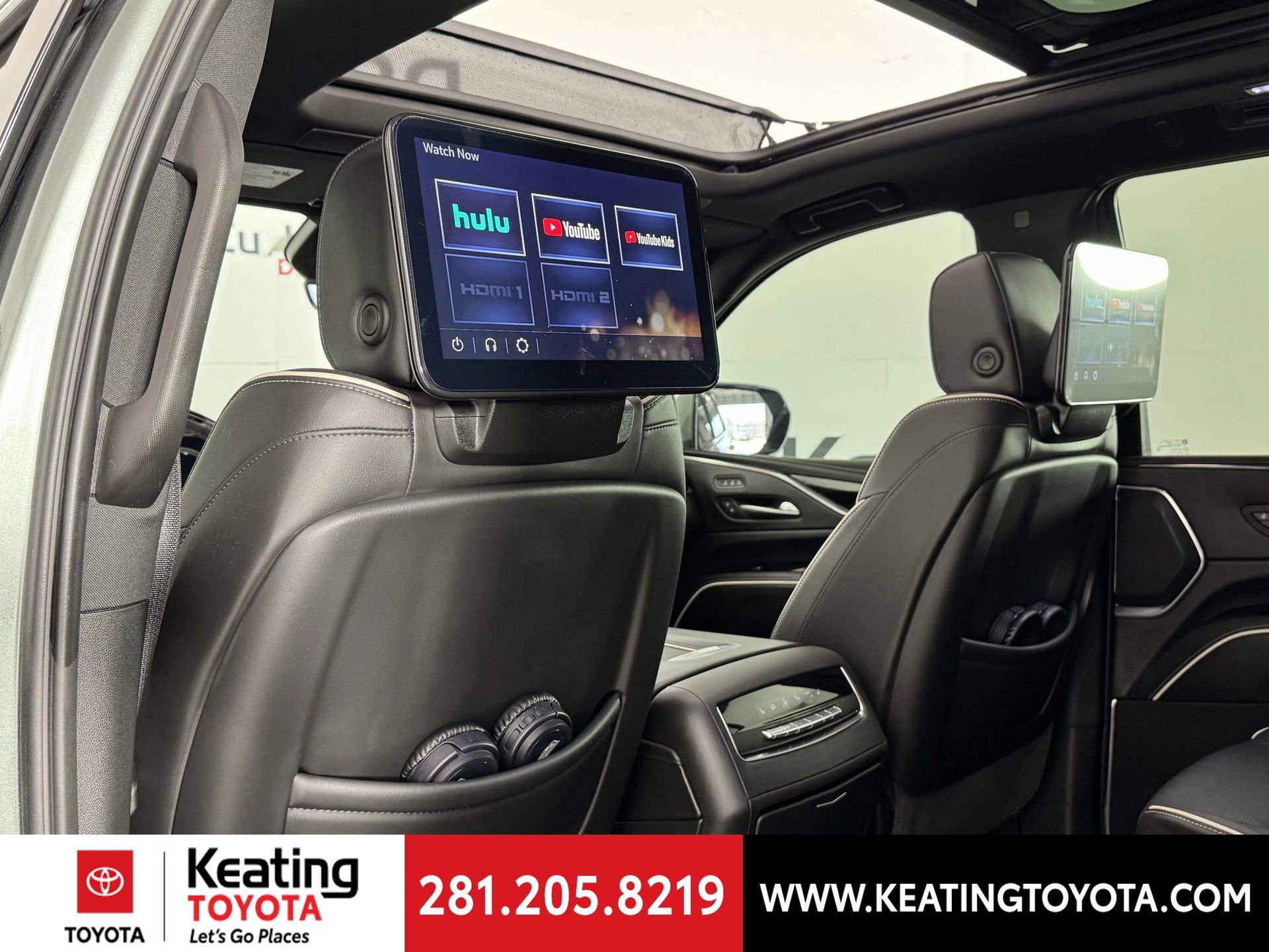 Used 2024 Cadillac Escalade Sport w/ Touring Package image 16