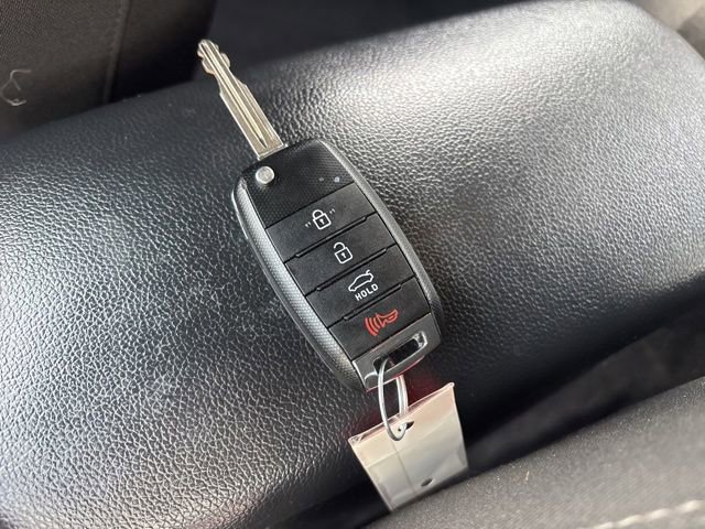 Used 2017 Kia Forte LX FWD image 40