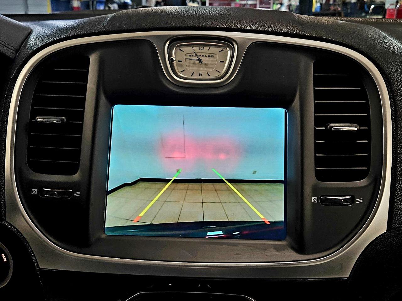 Used 2020 Chrysler 300 Touring w/ Sport Appearance Package image 27