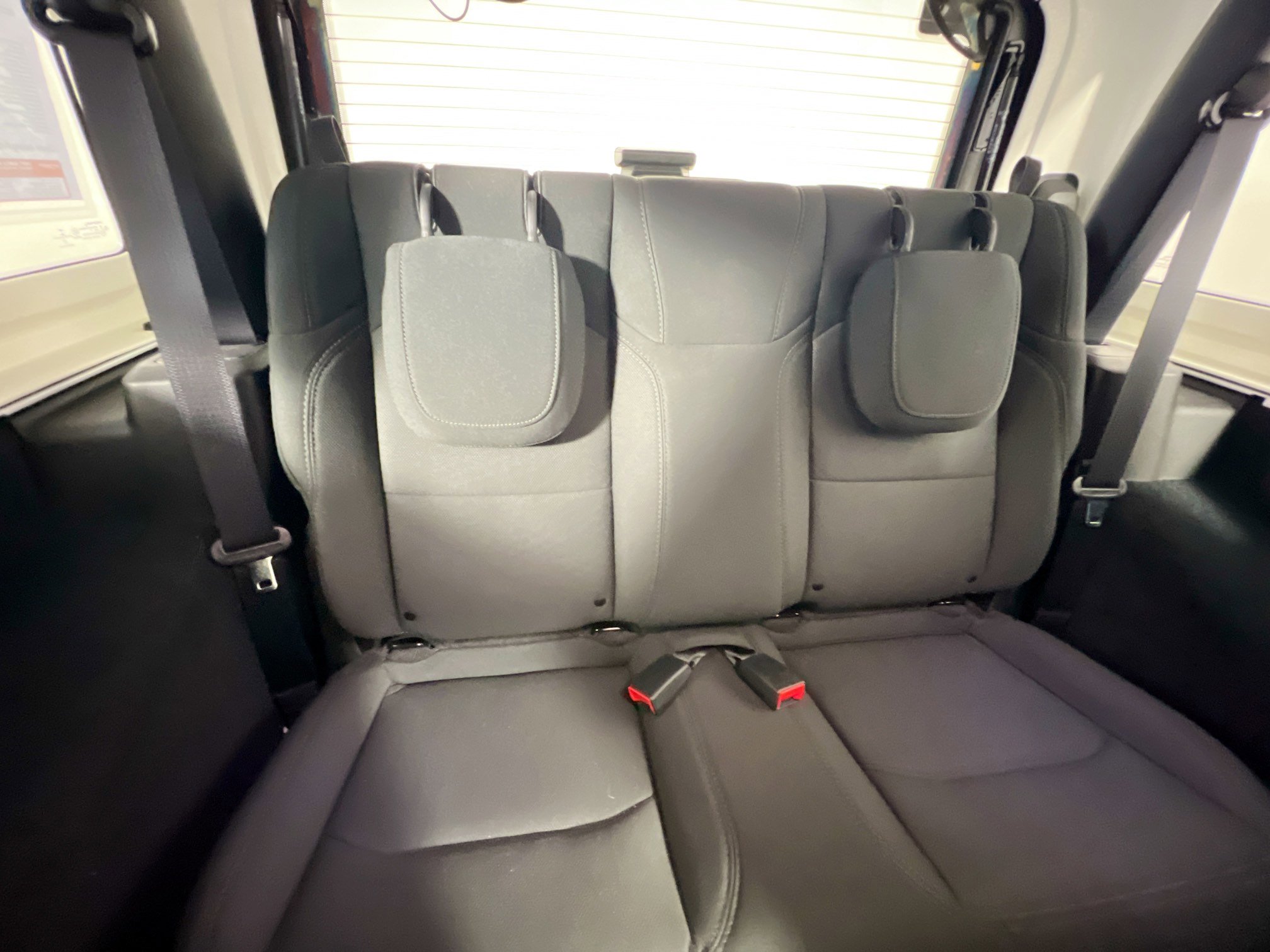 Used 2022 Jeep Wrangler Sport image 33