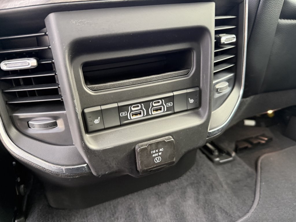 Used 2026 RAM 1500 Laramie AWD/4WD image 31