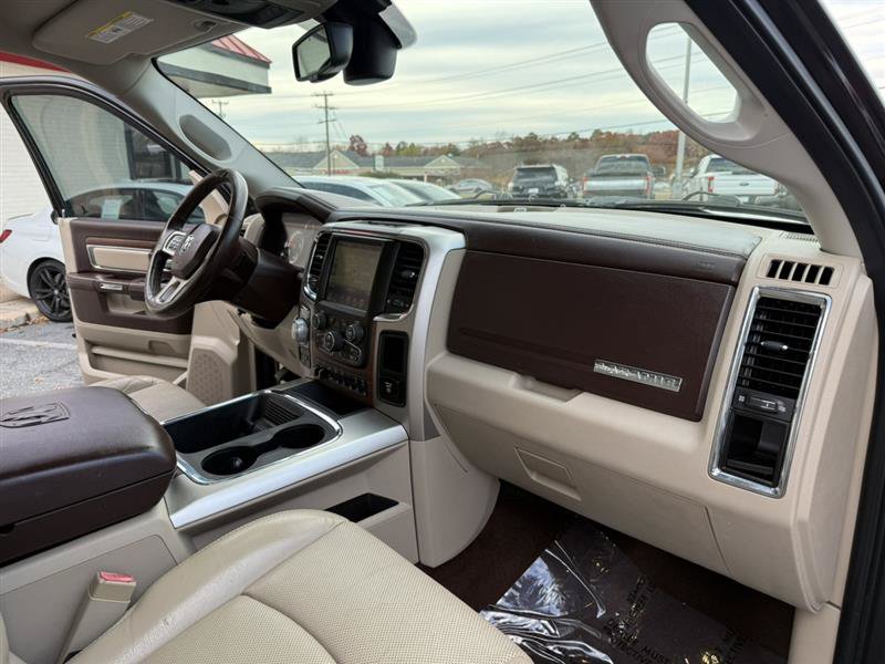 Used 2016 RAM 1500 Laramie w/ Convenience Group AWD/4WD image 15