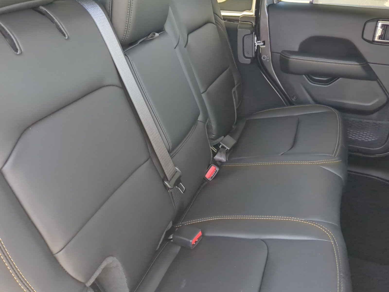 New 2025 Jeep Wrangler Unlimited Rubicon 392 image 18