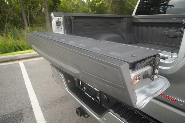 Used 2025 Chevrolet Silverado 1500 RST w/ RST All Star Premium Package AWD/4WD image 32