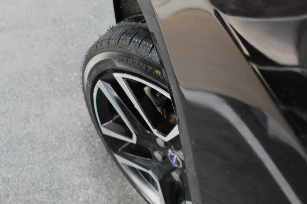 Used 2017 Volvo S60 T5 Dynamic w/ Vision Package image 27