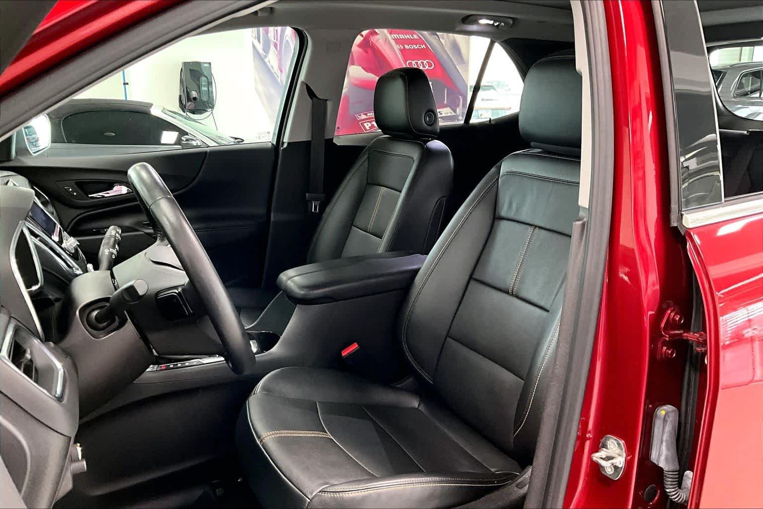 Used 2022 Chevrolet Equinox Premier AWD/4WD image 10
