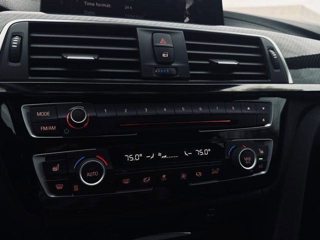 Used 2019 BMW M4 Convertible w/ Competition Package image 30