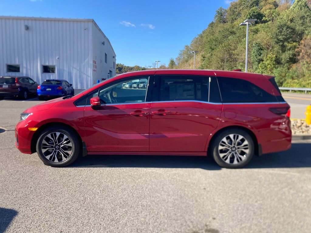New 2026 Honda Odyssey Elite image 3