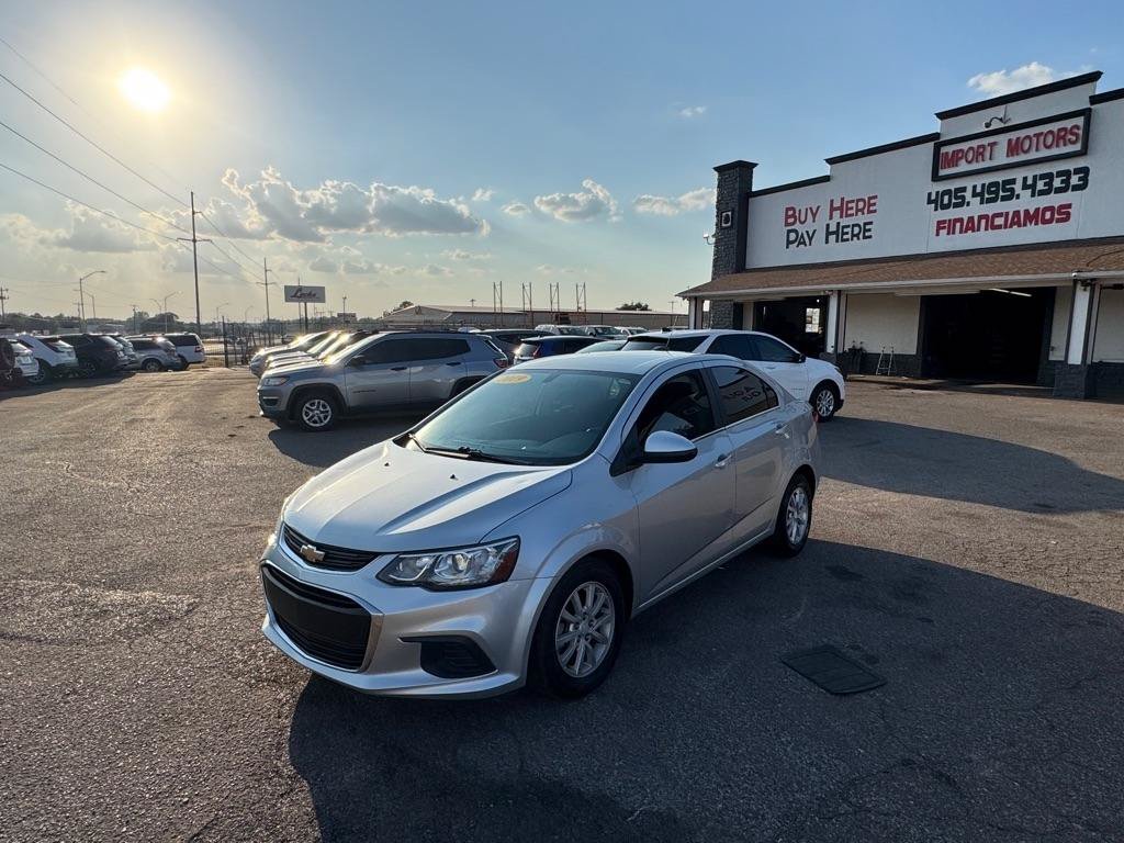 Used 2019 Chevrolet Sonic LT FWD image 1