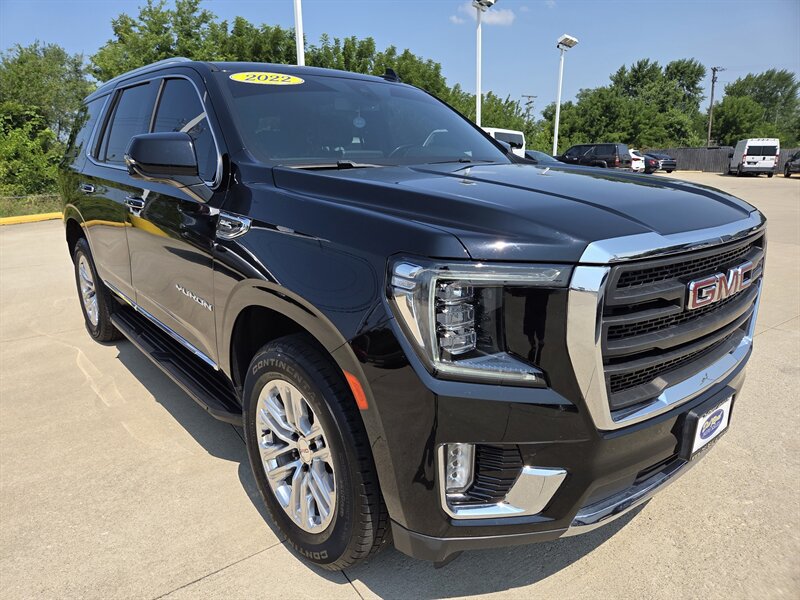 Used 2022 GMC Yukon SLT w/ SLT Premium Package
