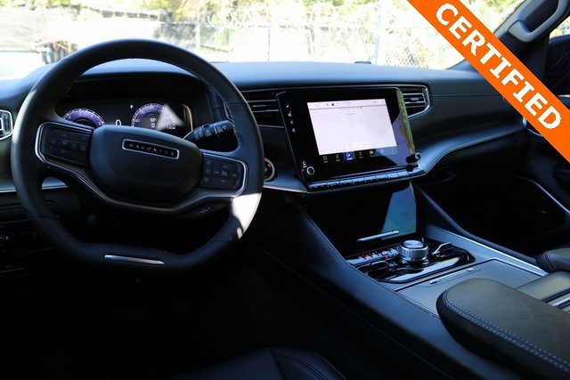 Used 2024 Jeep Wagoneer L Series II w/ Convenience Group I image 13