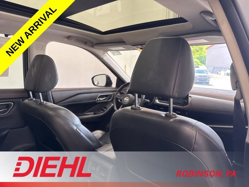 Used 2021 Nissan Rogue Platinum AWD/4WD image 9