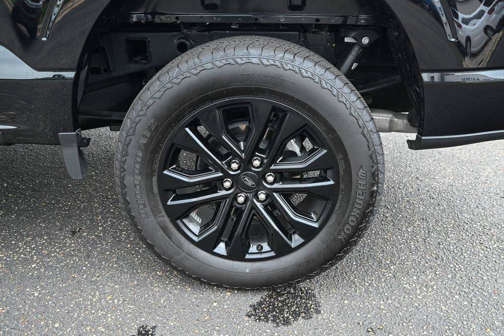 Used 2025 Ford F150 Lariat AWD/4WD image 13