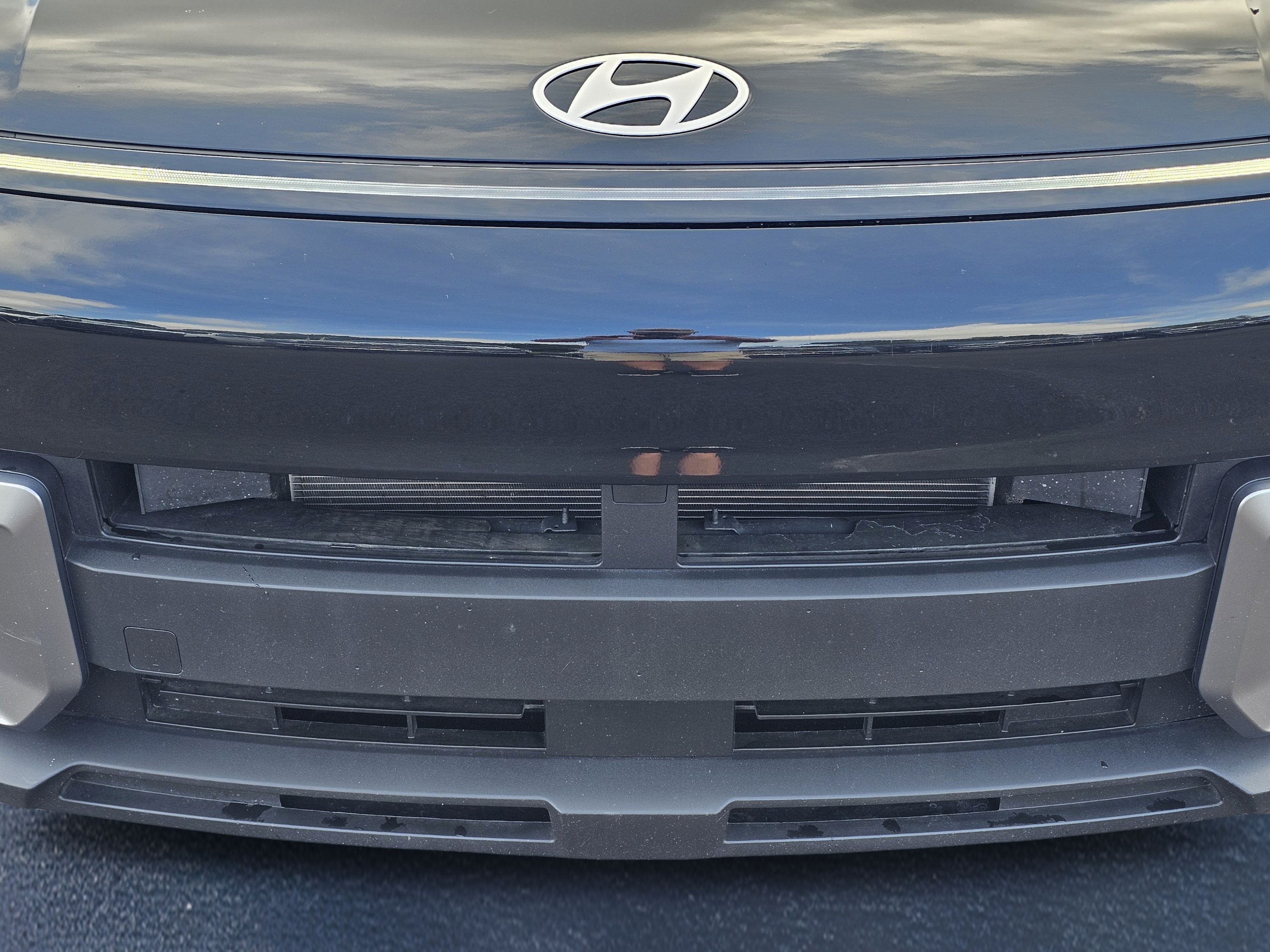 Used 2025 Hyundai Kona SEL FWD image 3