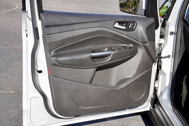 Used 2016 Ford C-MAX Energi SEL FWD image 21