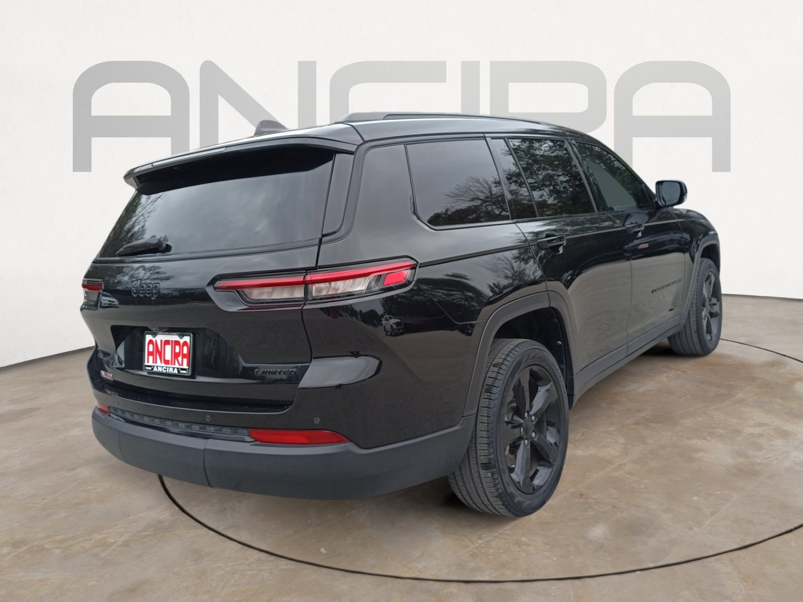 Certified 2022 Jeep Grand Cherokee L Limited w/ Black Appearance Package image 10