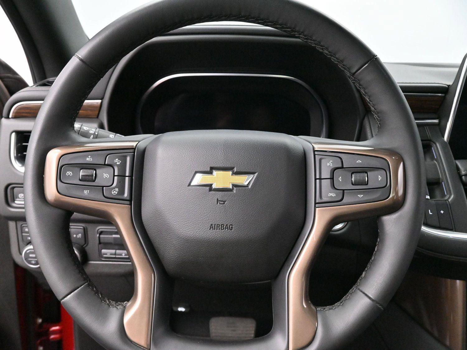 Used 2024 Chevrolet Suburban High Country image 19