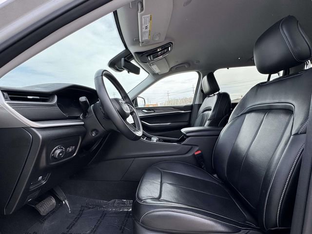 Used 2021 Jeep Grand Cherokee L Limited w/ Luxury Tech Group II image 20