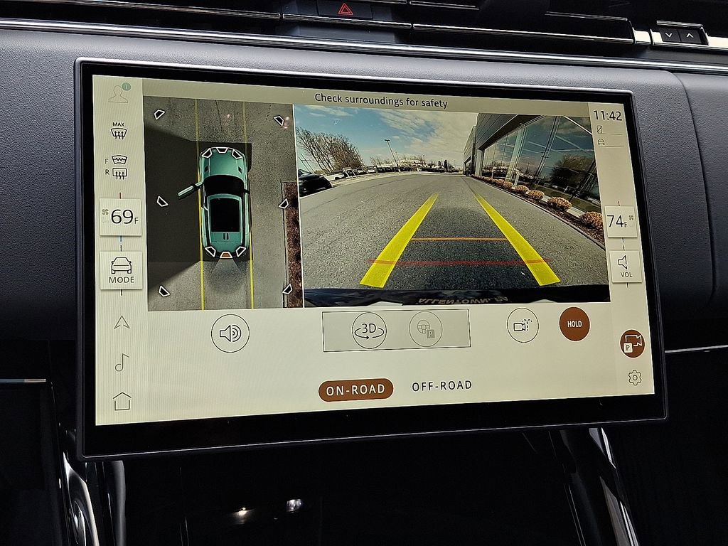 New 2026 Land Rover Range Rover Sport Dynamic SE image 17