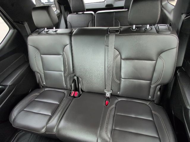 Certified 2023 Chevrolet Traverse LT w/ LPO, Floor Liner Package image 8