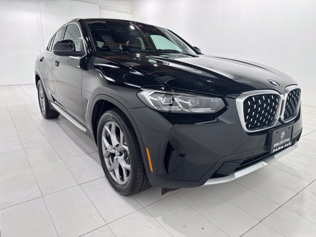 Certified 2024 BMW X4 xDrive30i w/ Convenience Package AWD/4WD image 3