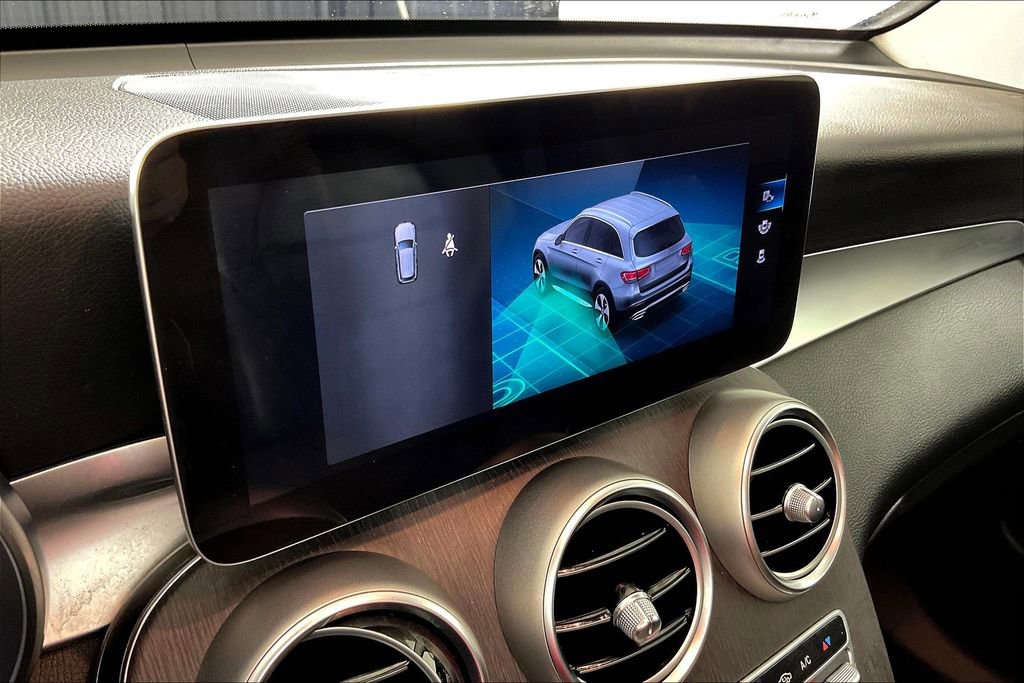 Used 2021 Mercedes-Benz GLC 300 4MATIC image 30