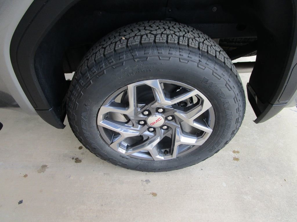 New 2026 GMC Sierra 1500 SLE image 9