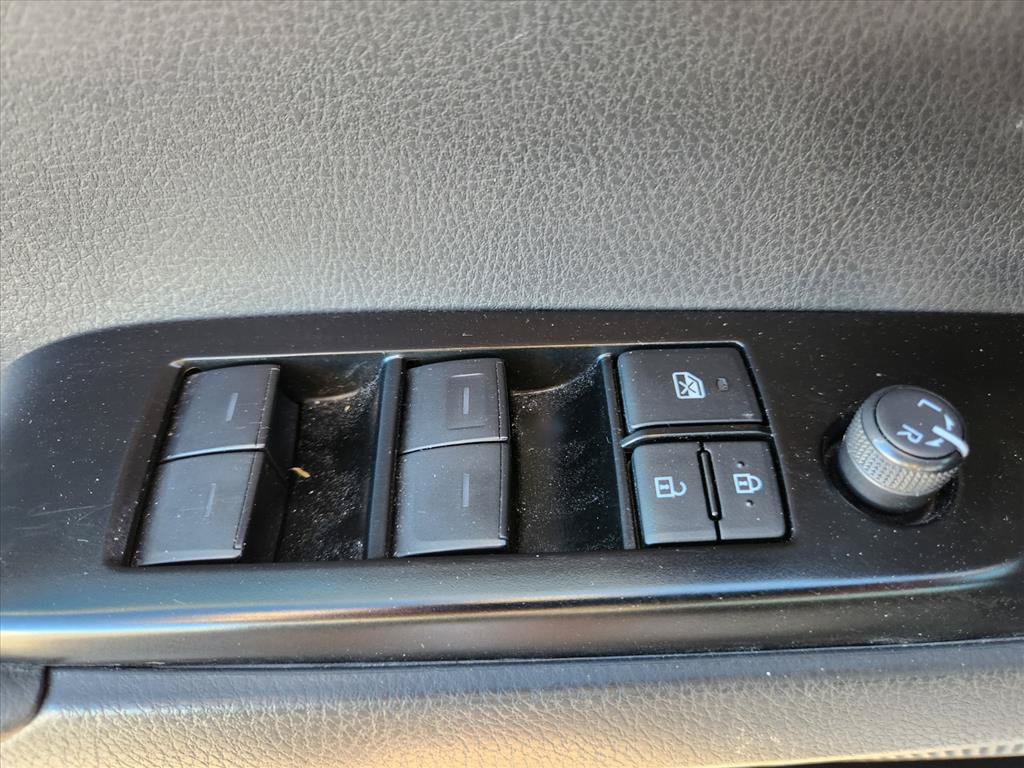 Certified 2025 Toyota Camry SE FWD image 19