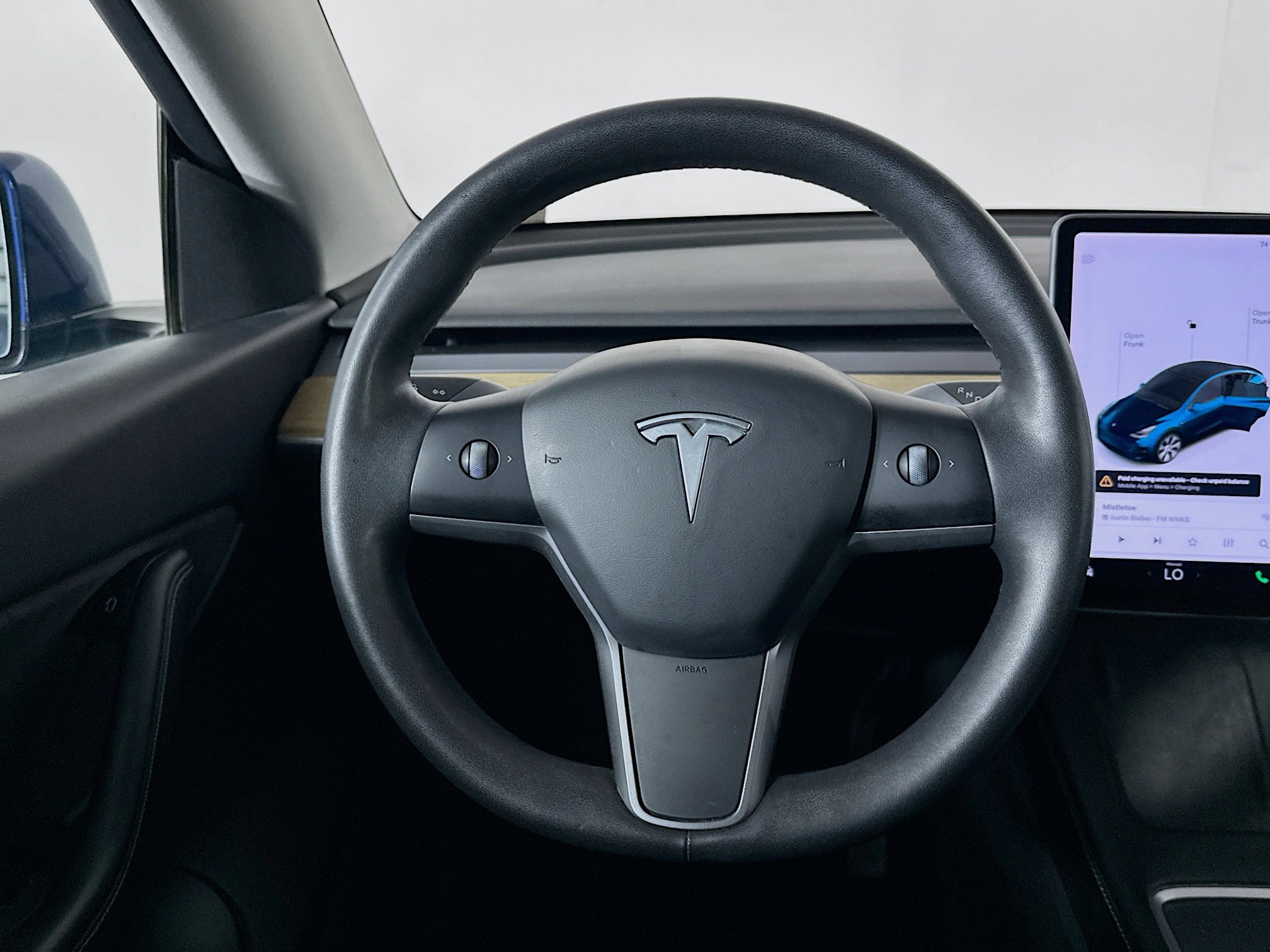 Used 2021 Tesla Model Y Long Range image 17