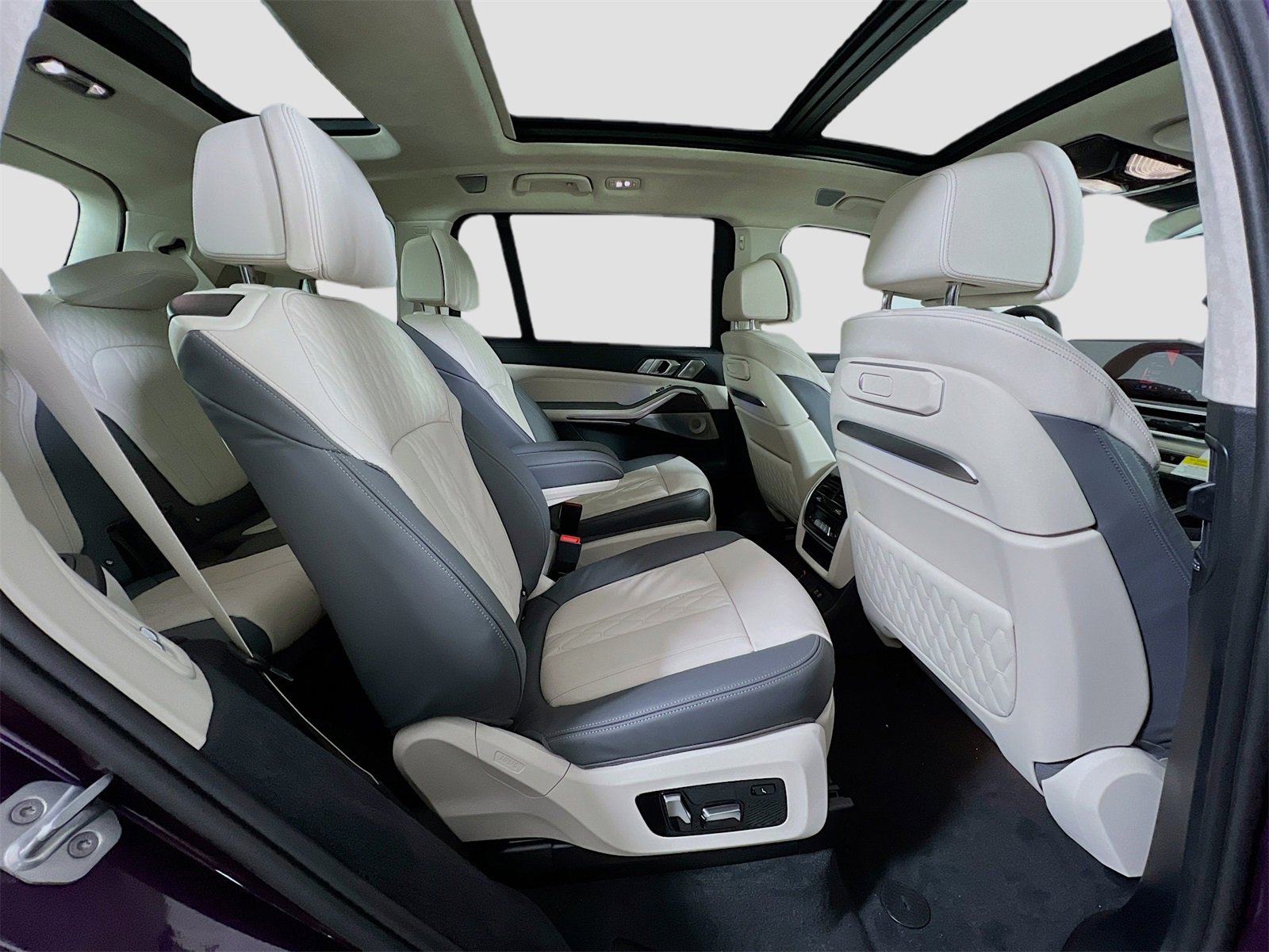 New 2026 BMW ALPINA XB7 image 31