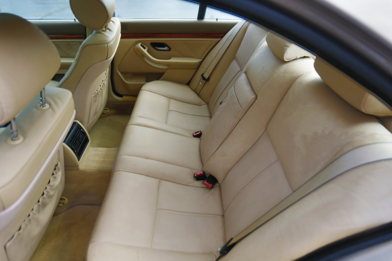 Used 2002 BMW 525i Sedan image 9