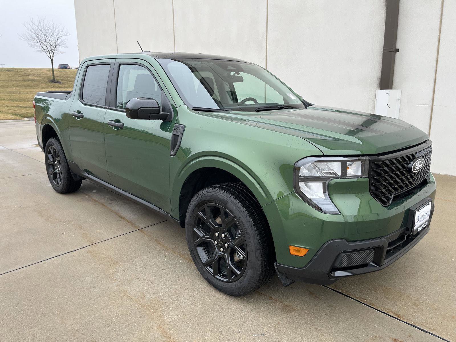 New 2025 Ford Maverick XLT w/ XLT Luxury Package image 4