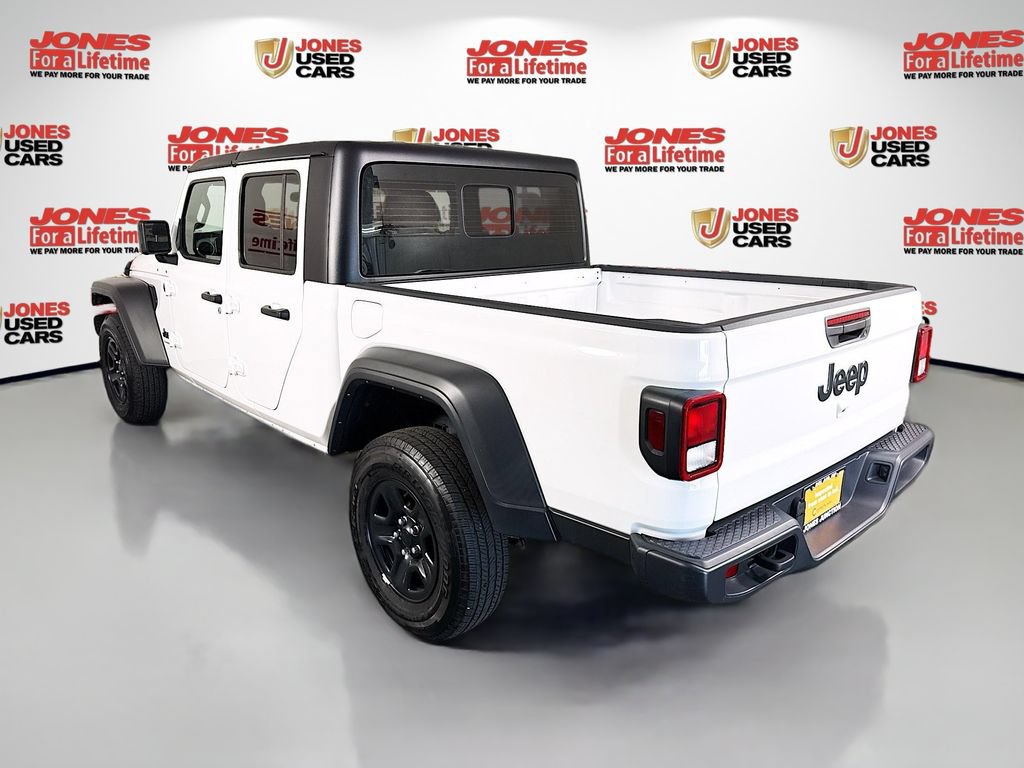 Used 2024 Jeep Gladiator Sport AWD/4WD image 2