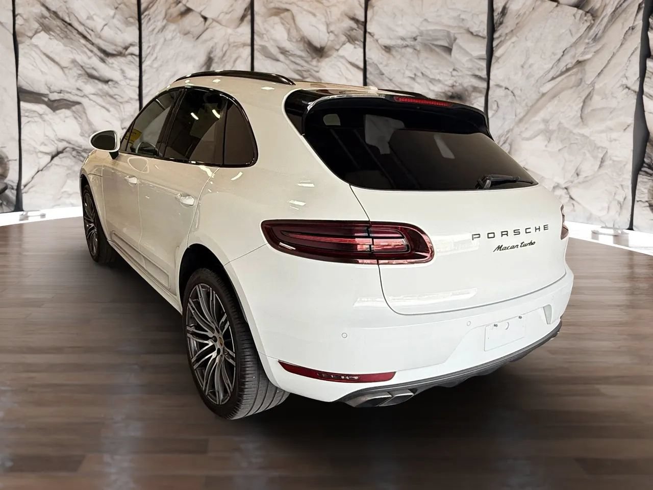 Used 2017 Porsche Macan Turbo w/ Premium Package Plus AWD/4WD image 8