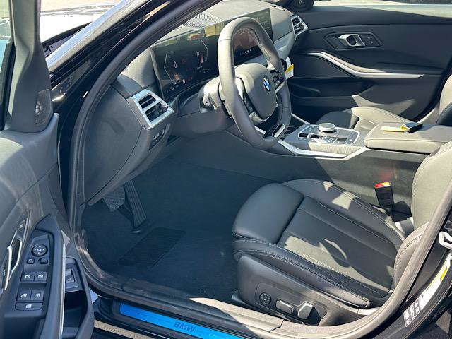 New 2026 BMW 330i xDrive Sedan w/ Premium Package AWD/4WD image 4