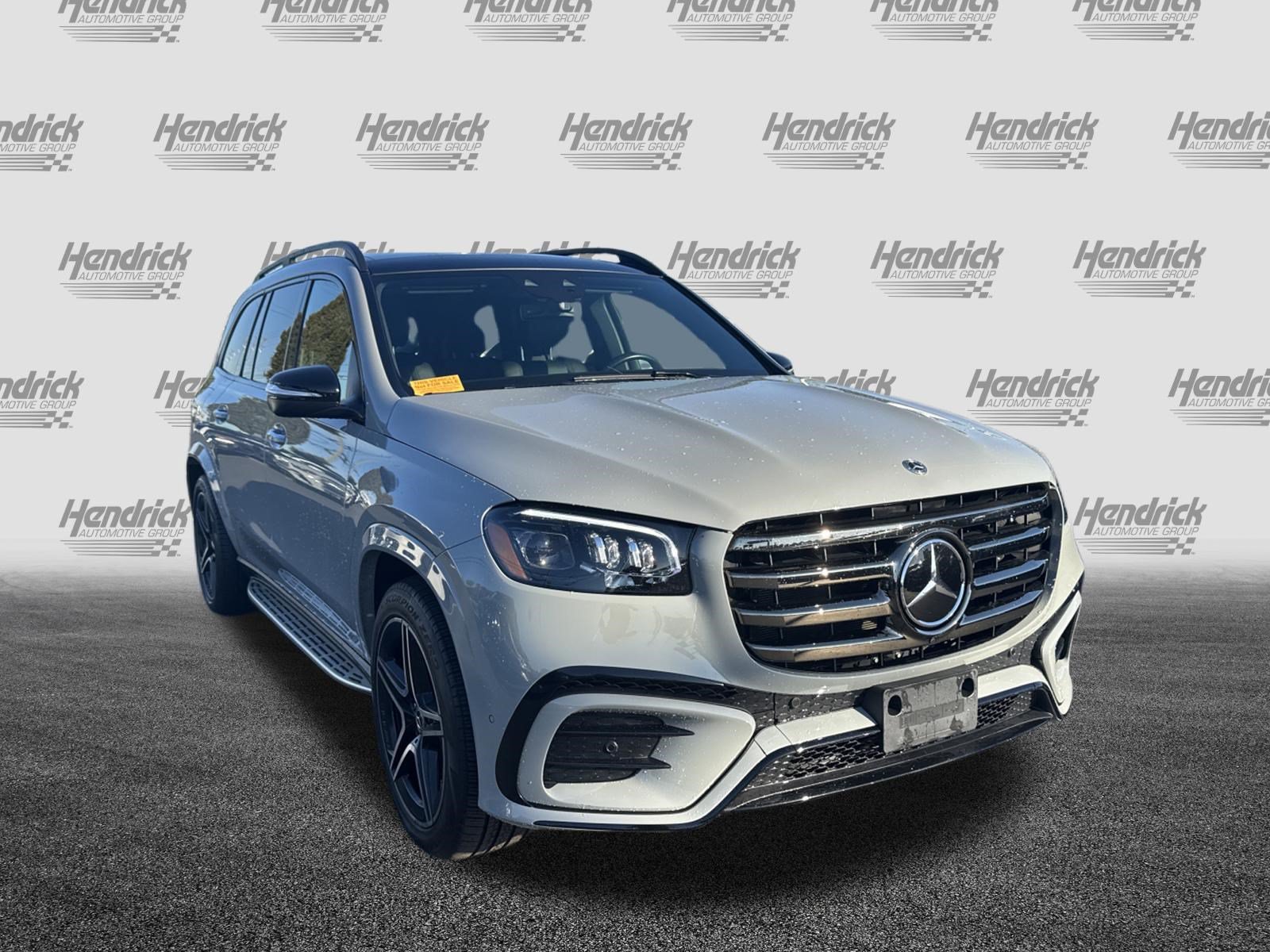 Used 2024 Mercedes-Benz GLS 450 4MATIC image 2