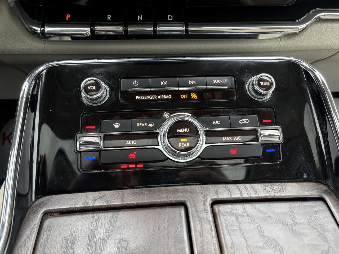 Used 2018 Lincoln Navigator Select w/ Technology Package image 20