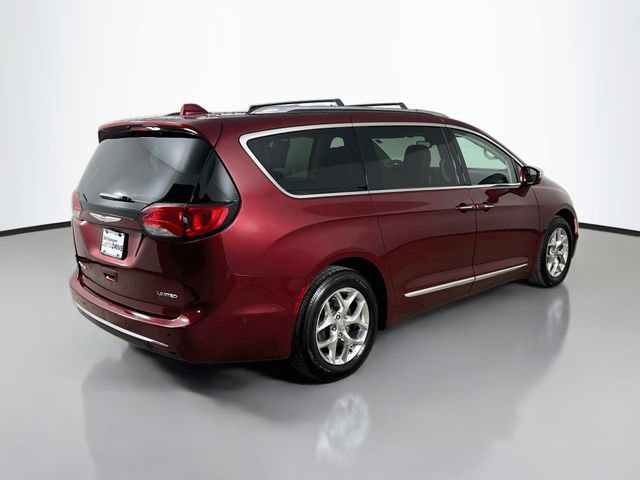 Used 2019 Chrysler Pacifica Limited w/ Advanced Safetytec Group FWD image 12