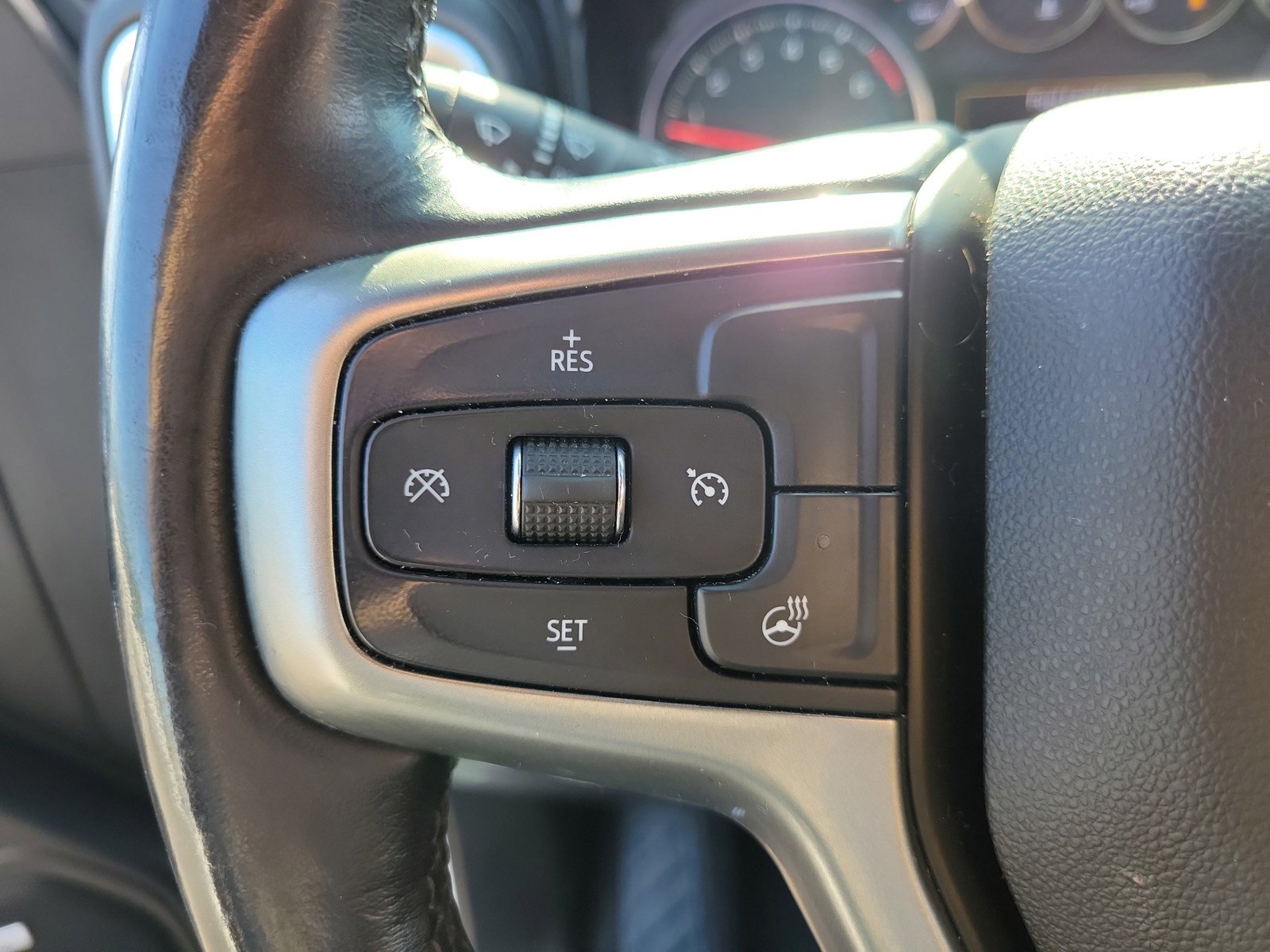Used 2019 Chevrolet Silverado 1500 LT Trail Boss AWD/4WD image 18
