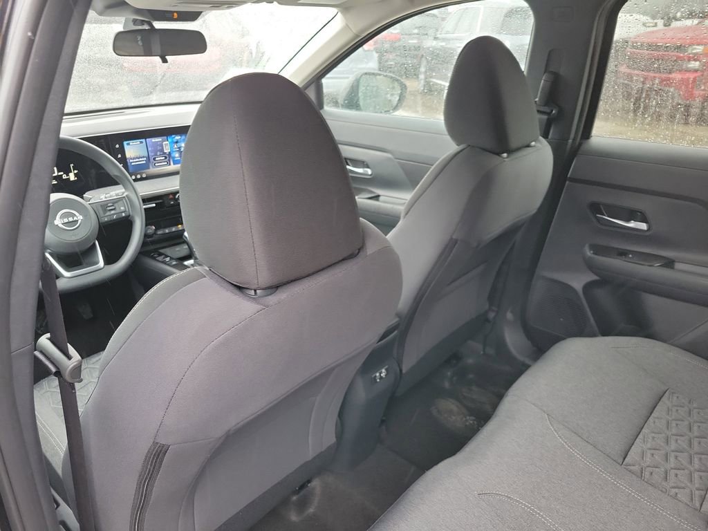 New 2026 Nissan Kicks SV image 12