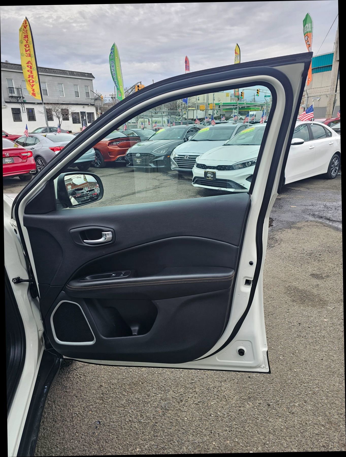 Used 2020 Jeep Compass Limited image 11