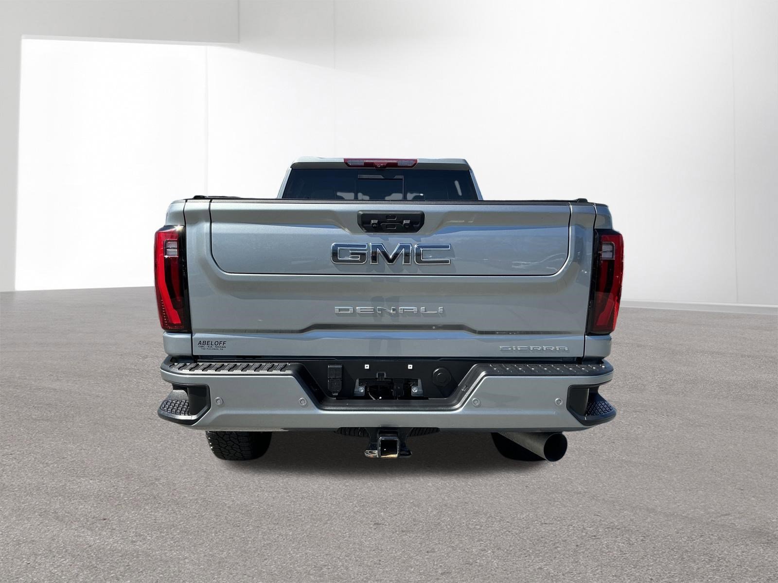 Used 2024 GMC Sierra 2500 Denali Ultimate AWD/4WD image 4