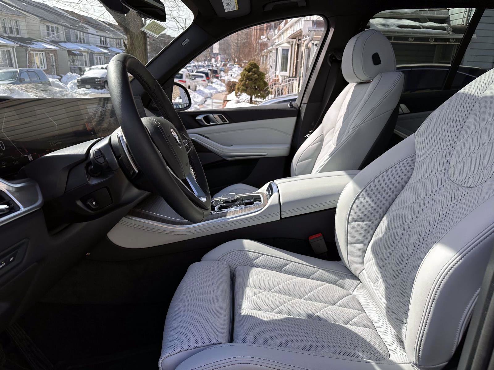 Used 2026 BMW X5 xDrive40i w/ Premium Package AWD/4WD image 16