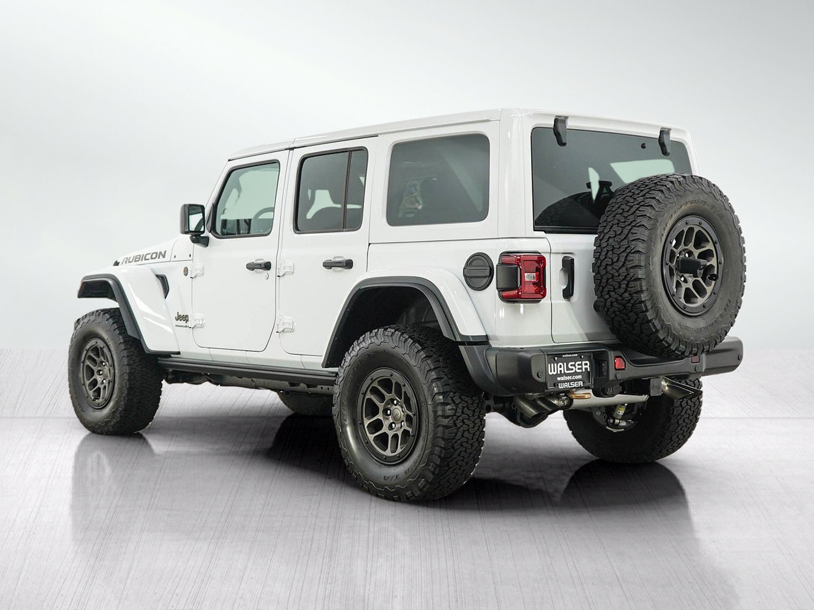 Used 2023 Jeep Wrangler Unlimited Rubicon 392 w/ Xtreme Recon 35" Tire Package AWD/4WD image 3