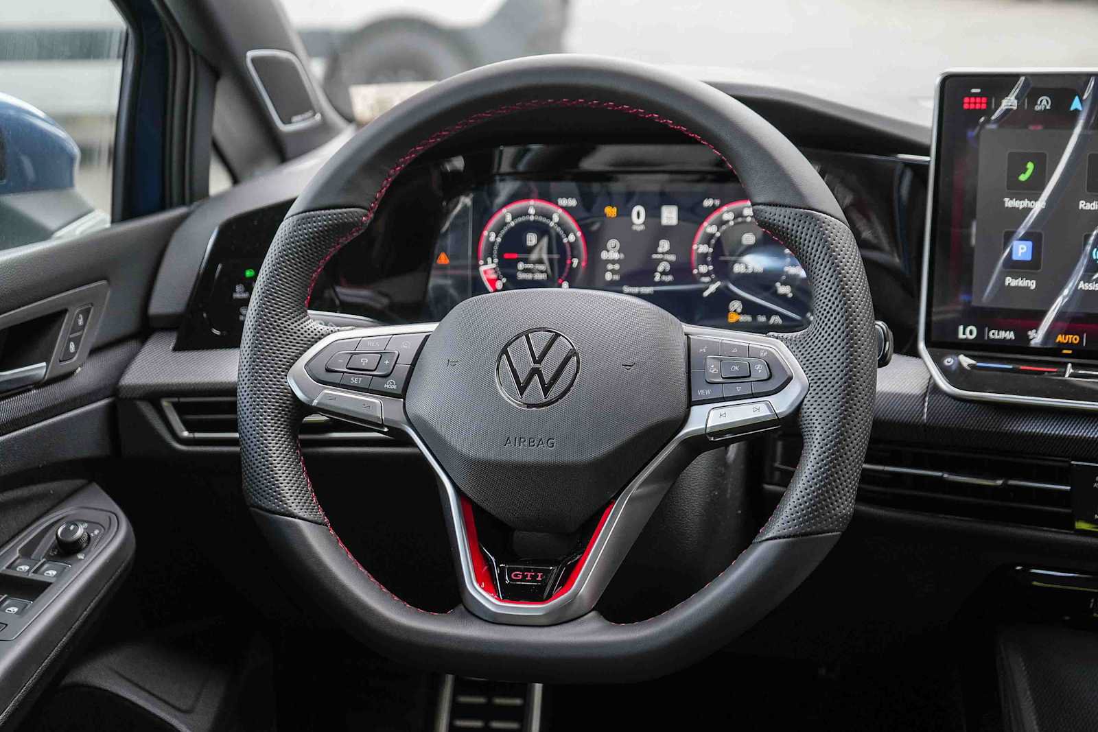 New 2026 Volkswagen GTI SE FWD image 17