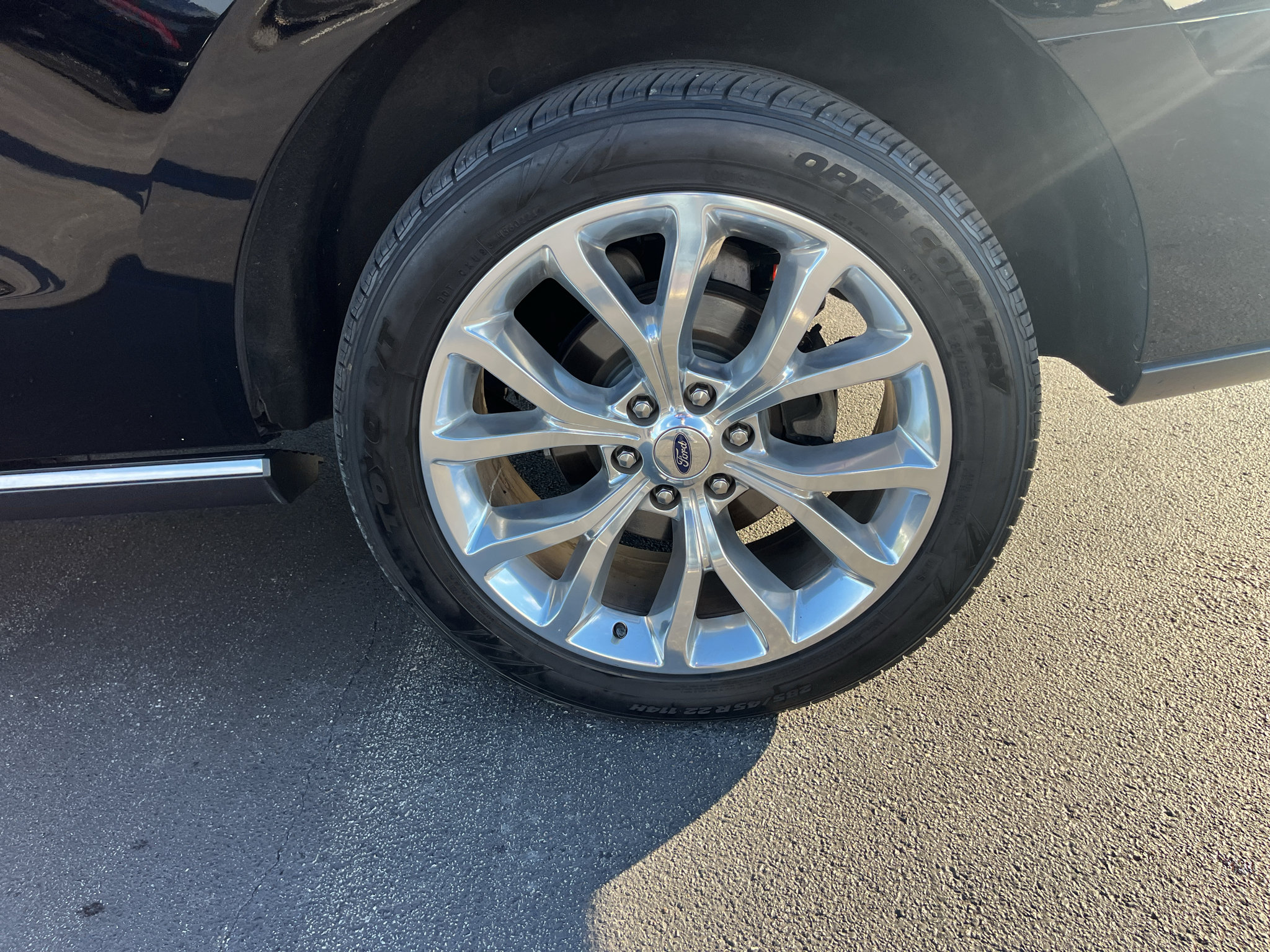 Used 2018 Ford Expedition Limited w/ Equipment Group 302A AWD/4WD image 10
