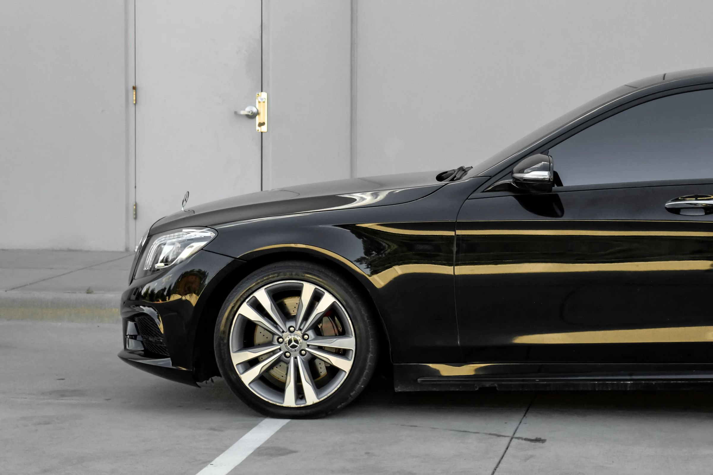 Used 2016 Mercedes-Benz S 550 4MATIC Sedan w/ Sport Package image 11