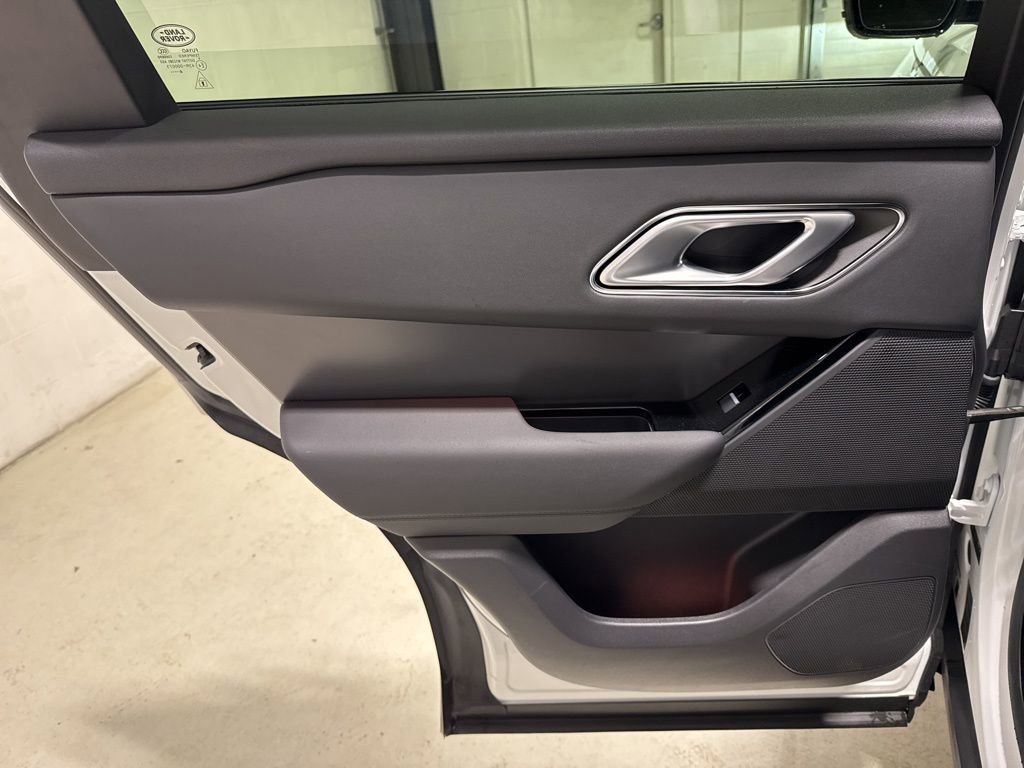 Used 2026 Land Rover Range Rover Velar S image 31