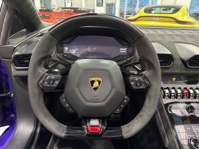 Used 2017 Lamborghini Huracan LP 610-4 image 92