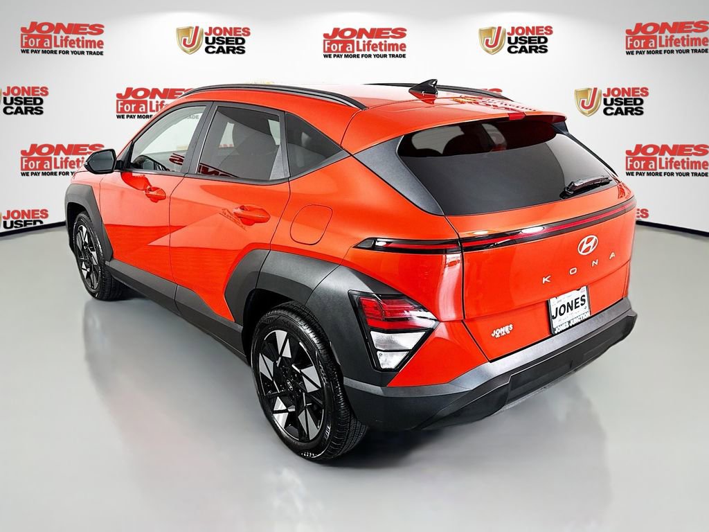 Certified 2025 Hyundai Kona SEL FWD image 2